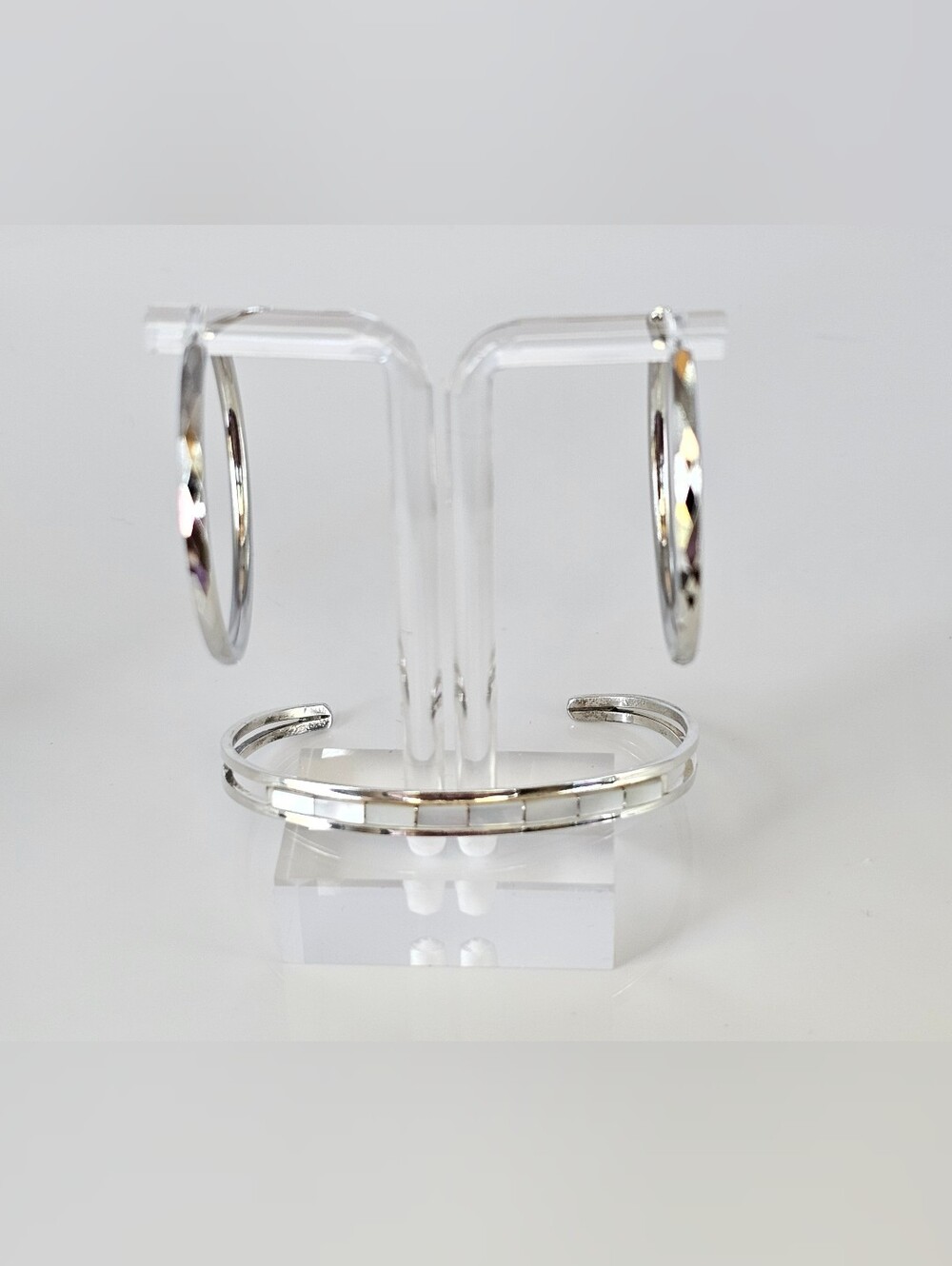Beautiful Sterling Silver Bracelet & Earring Set!